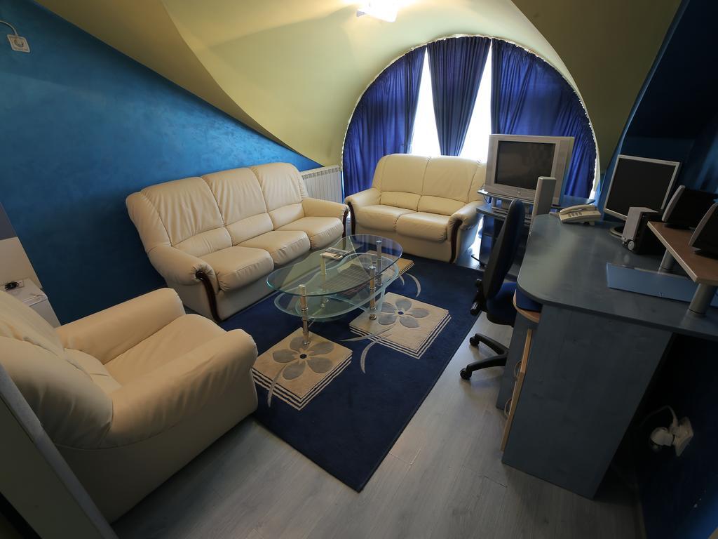 Hotel Zeneva Kragujevac Zimmer foto