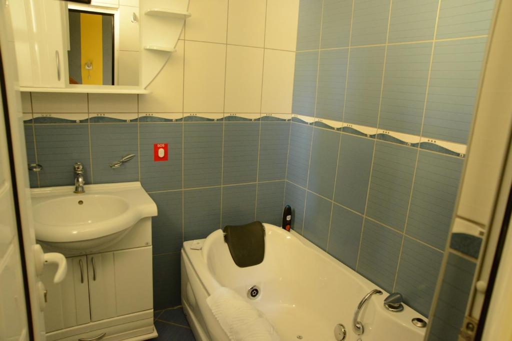 Hotel Zeneva Kragujevac Zimmer foto